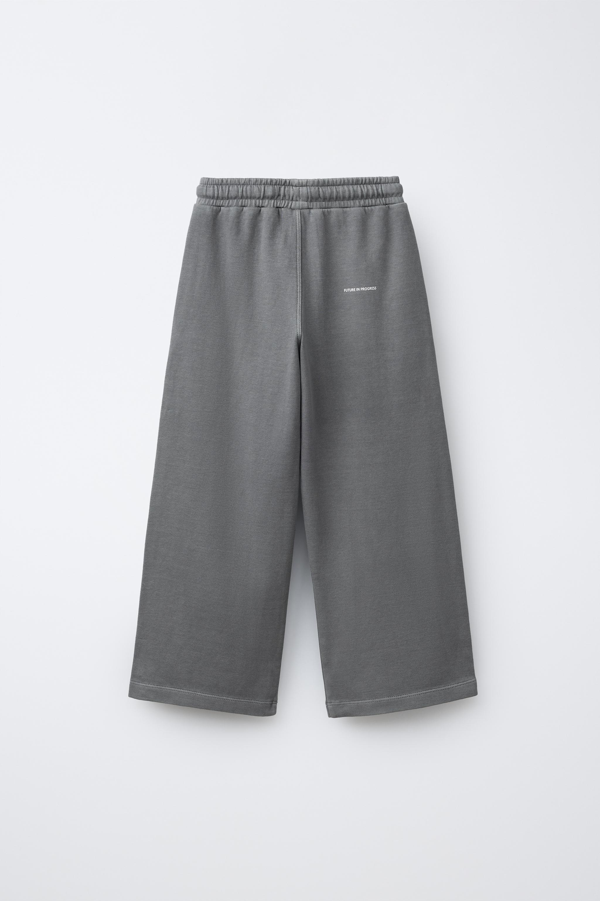 PANTALON EN MOLLETON DROIT INTERLOCK TEINT PIÈCE